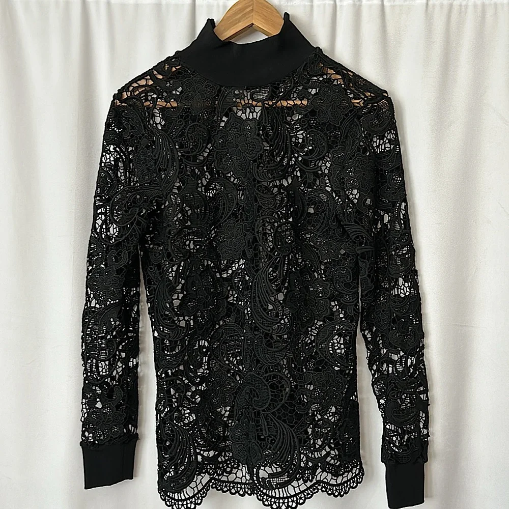 Dylan Gray Black Floral Lace Cut Out Long Sleeve Blouse Shirt Top **Size M**🌺🌺 - Picture 2 of 5